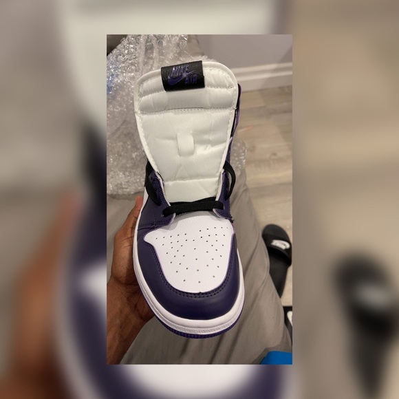 Air Jordan 1s High Court Purple. SOLD. - Picture 3 of 5